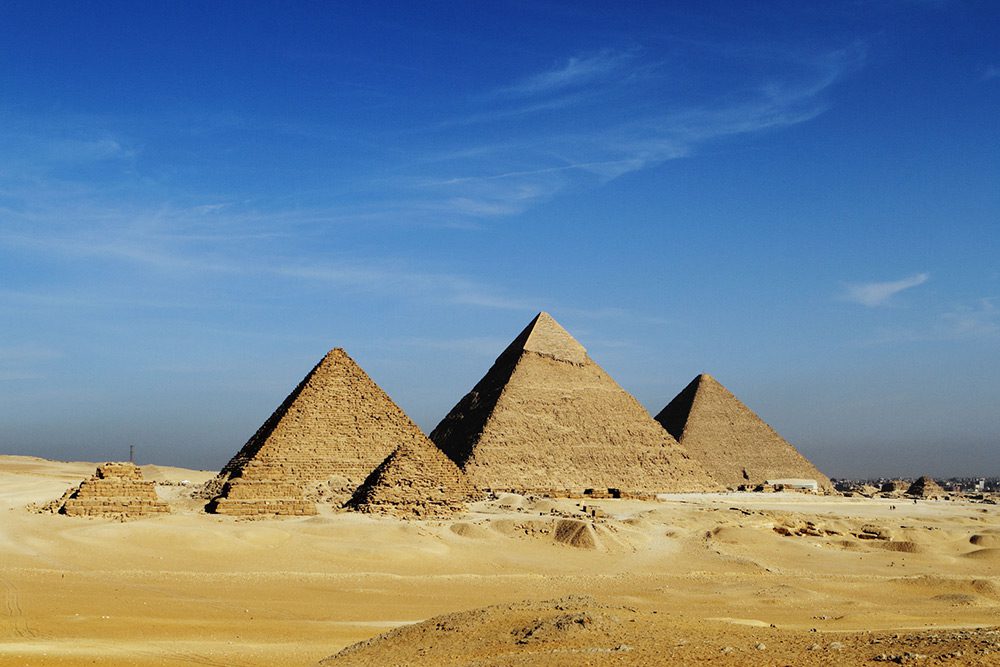 viaje-circuito-egipto-8-hecke71---Fotolia-Die-Pyramiden-von-Gizeh